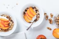 calories in a peach depends upon the different types of peaches. (Image via Unsplash / Alexander Mils)